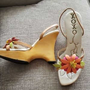 amazing one of a kind Xoxo sandals!